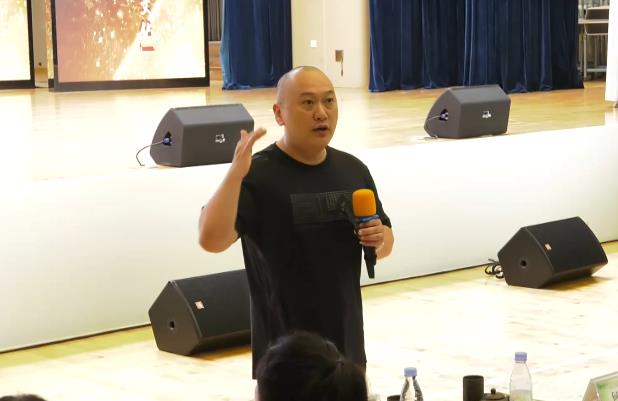 何捷，《專(zhuān)家講座：神話(huà)、寓言教學(xué)與中華傳統(tǒng)文化滲透》