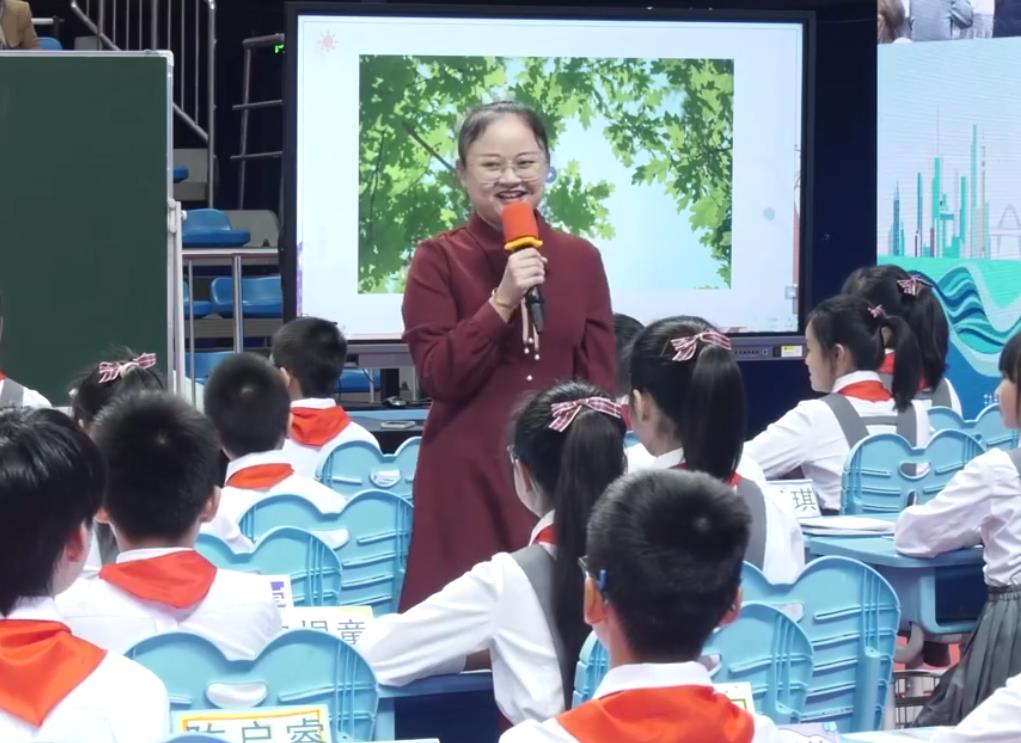 吳茹茹，《習(xí)作單元：讓真情自然流露》，六年級下冊，第三單元