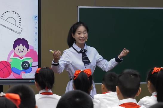 徐園園，《我學會了——》，四年級下冊習作，第六單位
