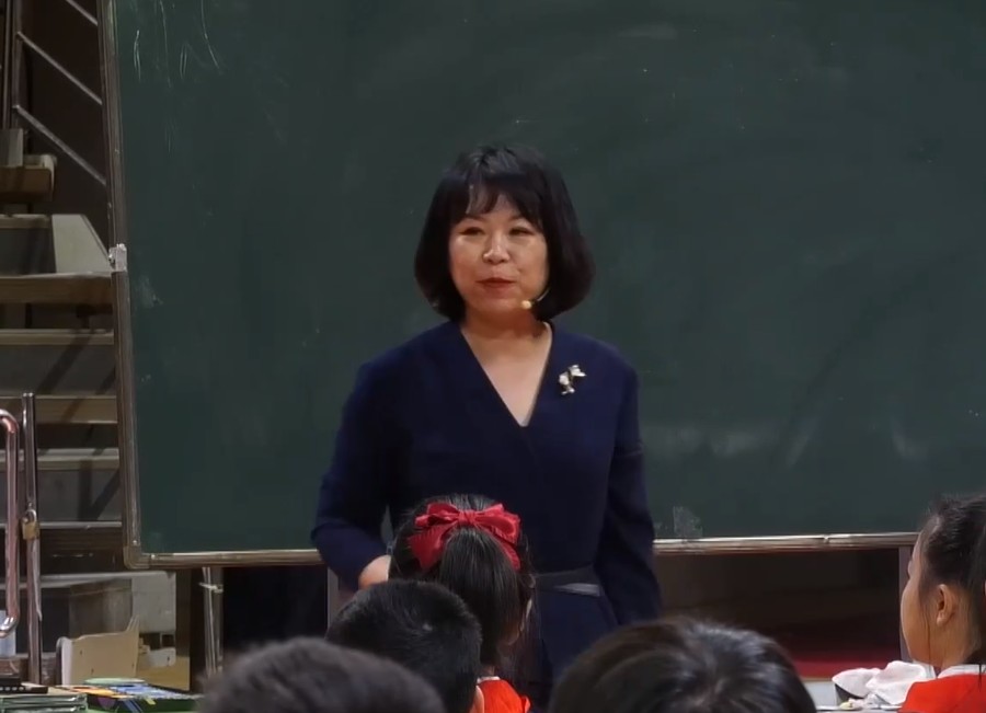 朱麗霞，《口語(yǔ)交際：意見(jiàn)不同怎么辦》，六年級(jí)上冊(cè)，第六單元