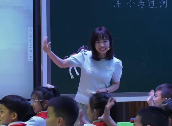 謝春艷，《小馬過河》，二年級(jí)下冊(cè)，第五單位