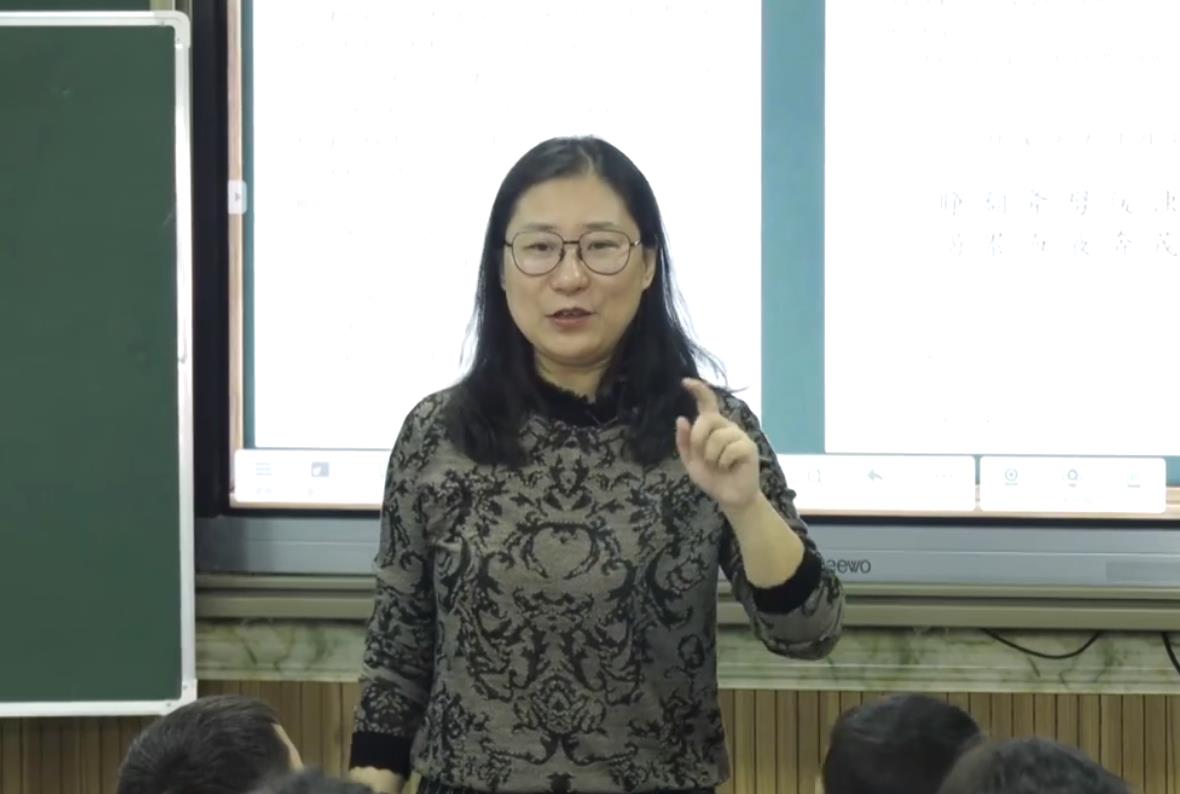 郭蕾《女媧補天》，四年級上冊